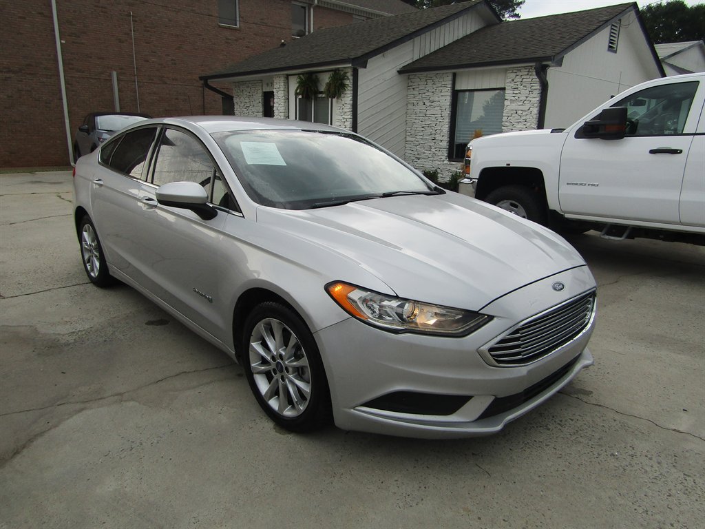 2017 Ford Fusion Hybrid SE - Photo 7