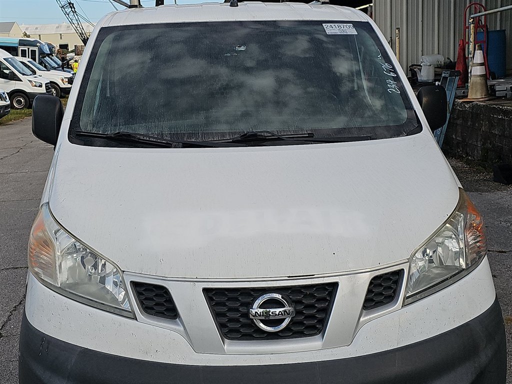 2014 Nissan NV200 S's photo