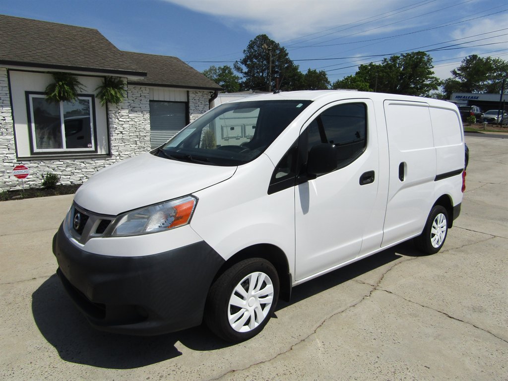 2019 Nissan NV200 S's photo
