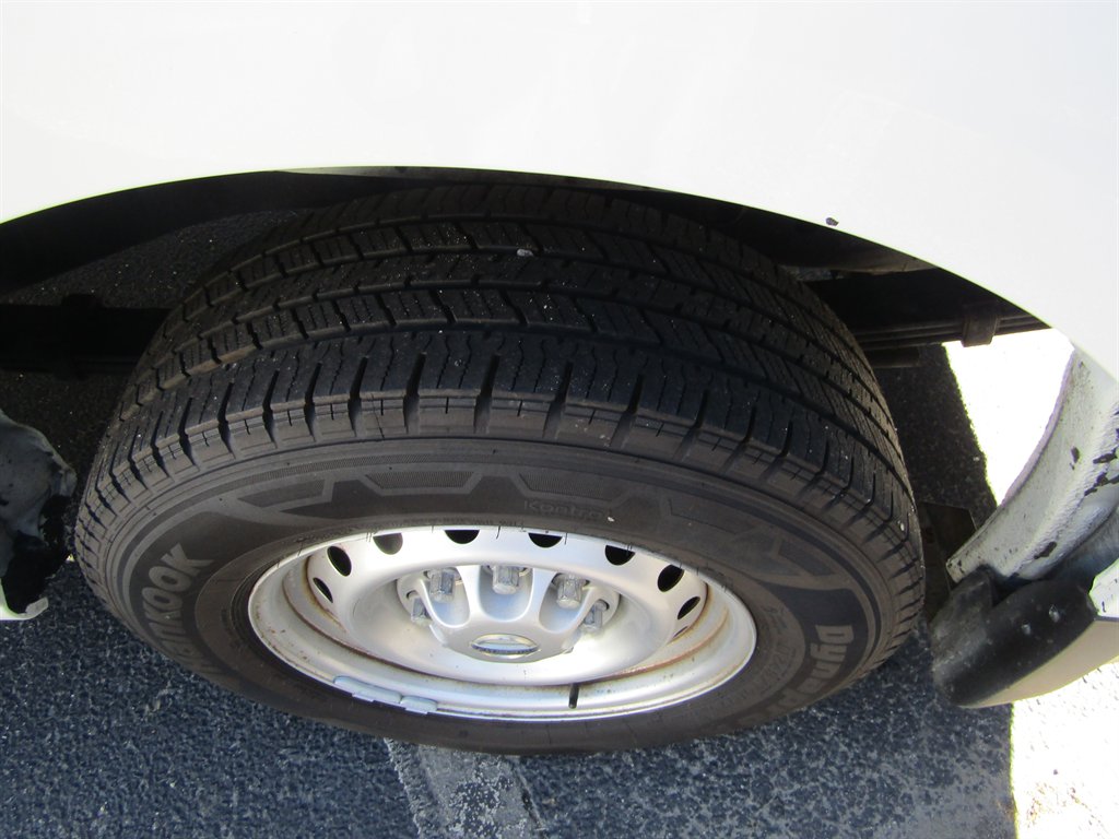 2019 Nissan NV Cargo S - Photo 27