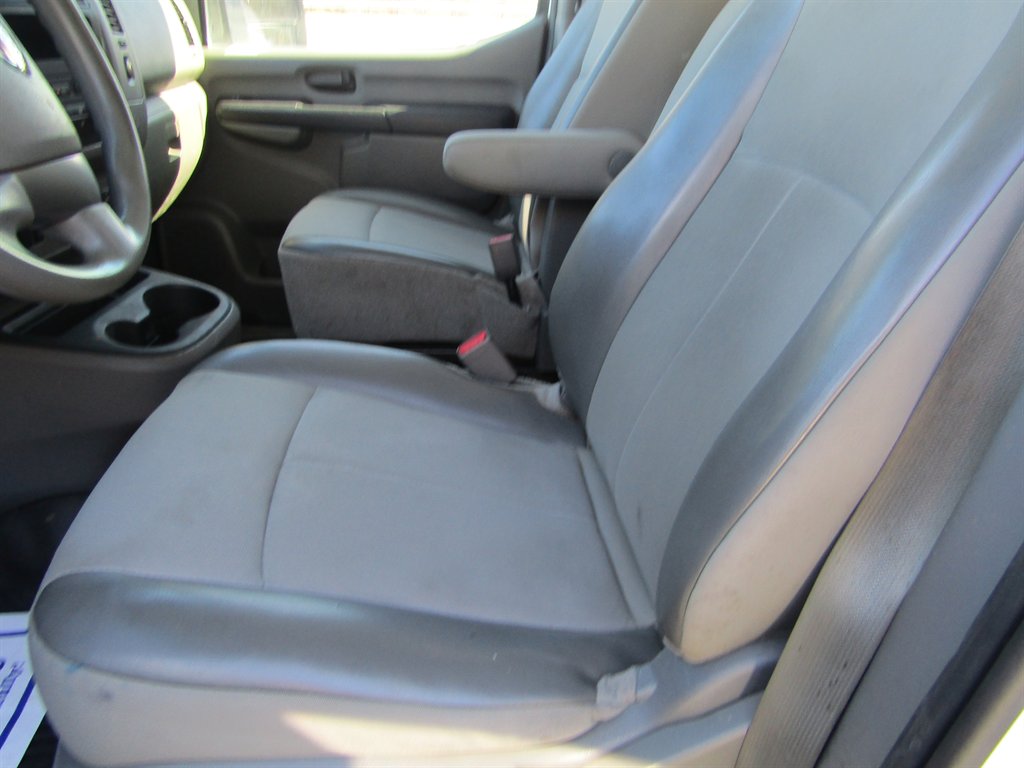 2019 Nissan NV Cargo S - Photo 10