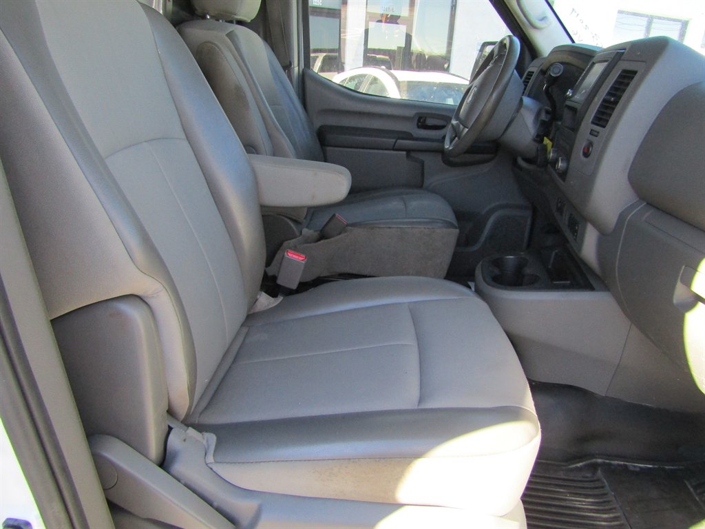 2019 Nissan NV Cargo S - Photo 18