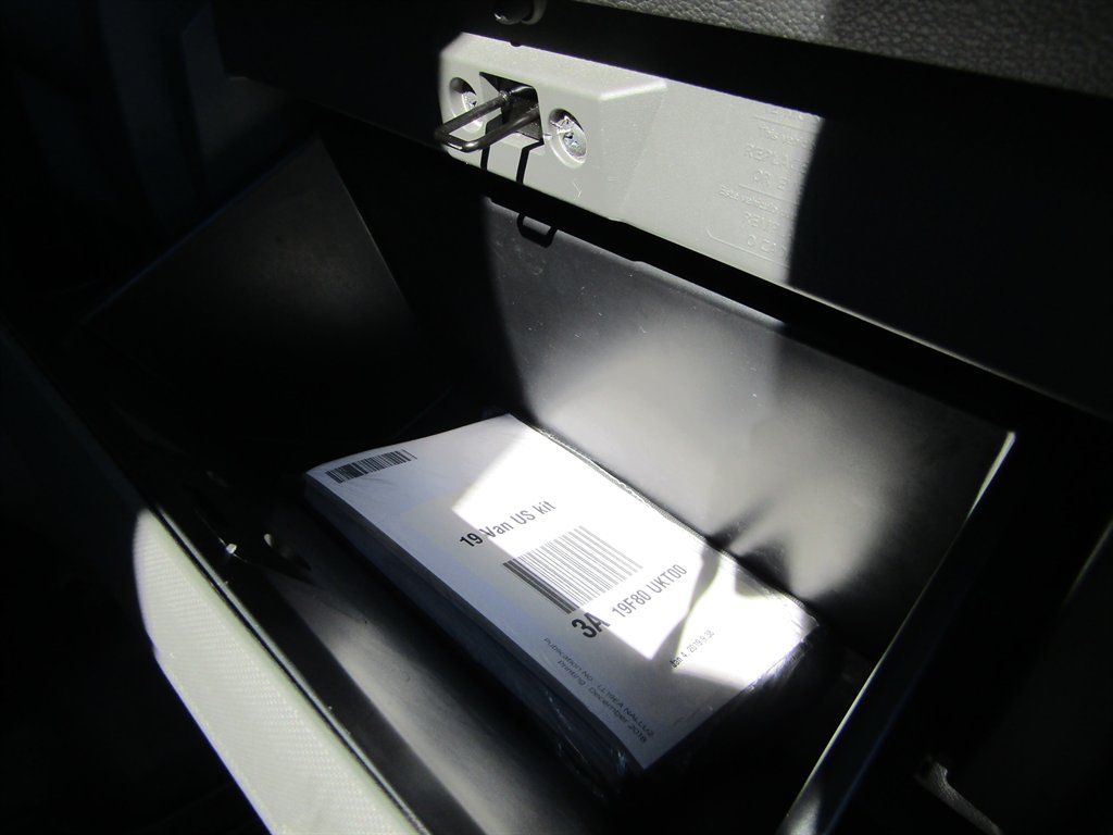 2019 Nissan NV Cargo S - Photo 19