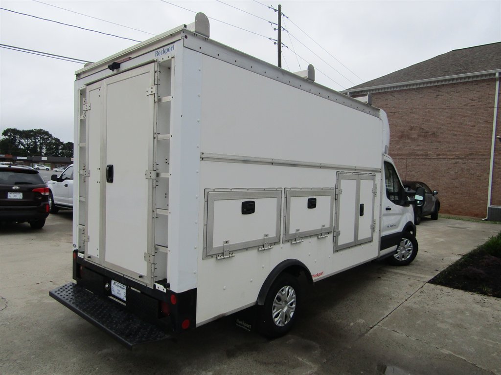 2020 Ford Transit Cutaway Base - Photo 11