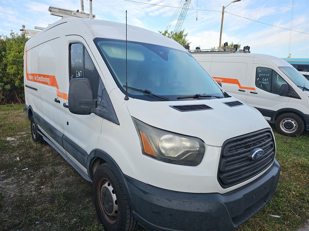 2016 Ford Transit Base's photo