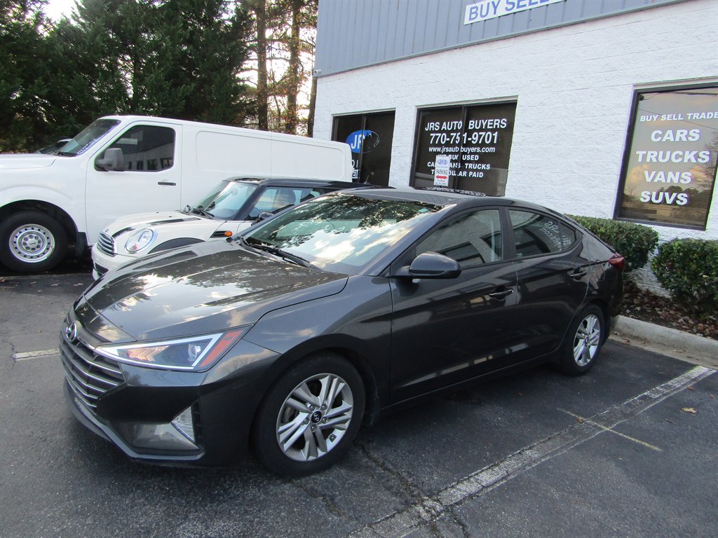 2020 Hyundai Elantra SEL's photo