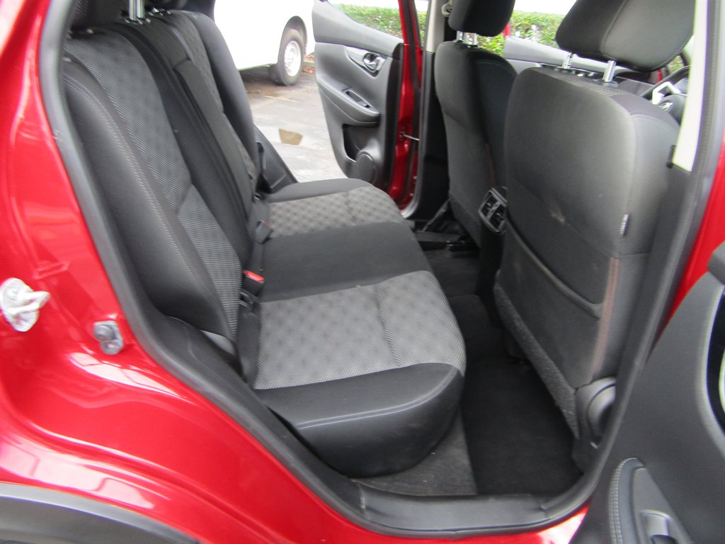 2017 Nissan Rogue Sport SV - Photo 19