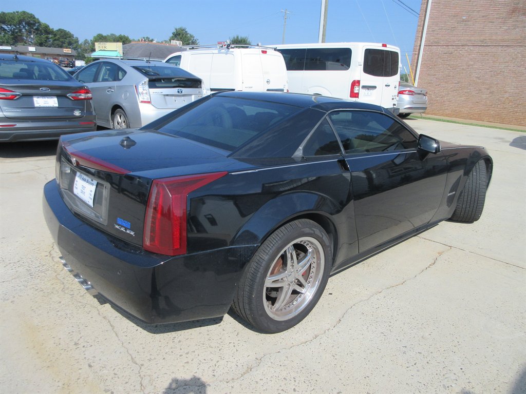 2004 Cadillac XLR Base - Photo 7